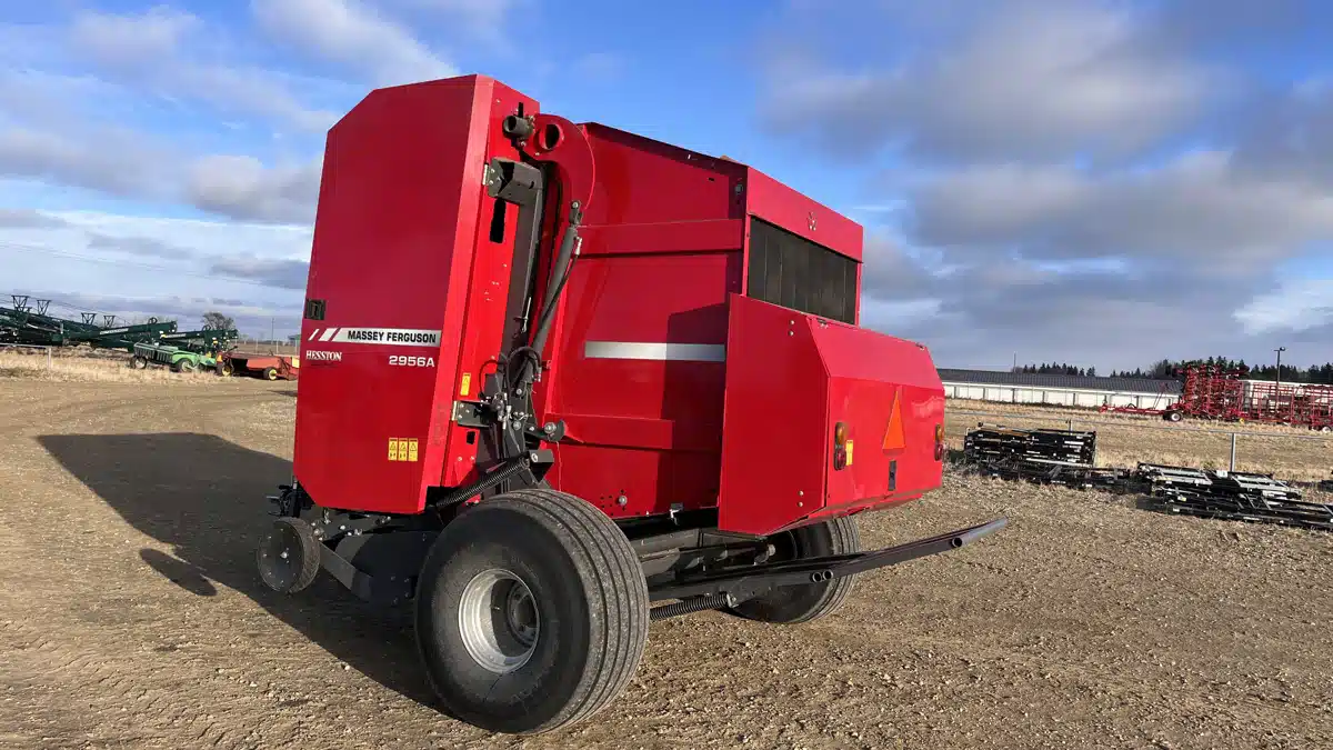 Gallery image 2 for Used 2020 Massey Ferguson 2956A Round Baler