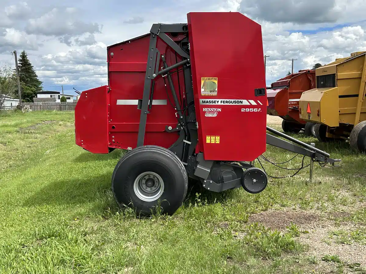 Gallery image 2 for Used 2016 Massey Ferguson 2956A Round Baler