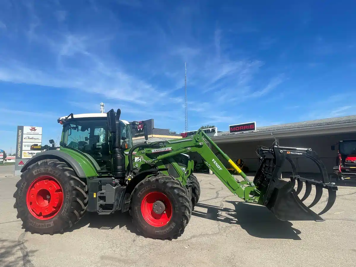 Gallery image 2 for Used 2022 Fendt 718 VARIO Tractor