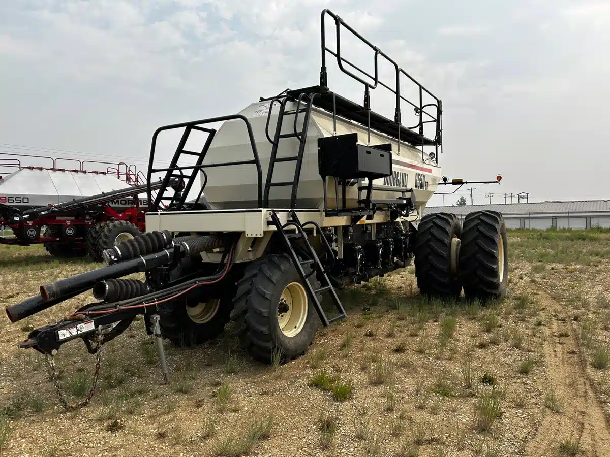 Gallery image 1 for Used 2013 Bourgault 6550 Air Seeder