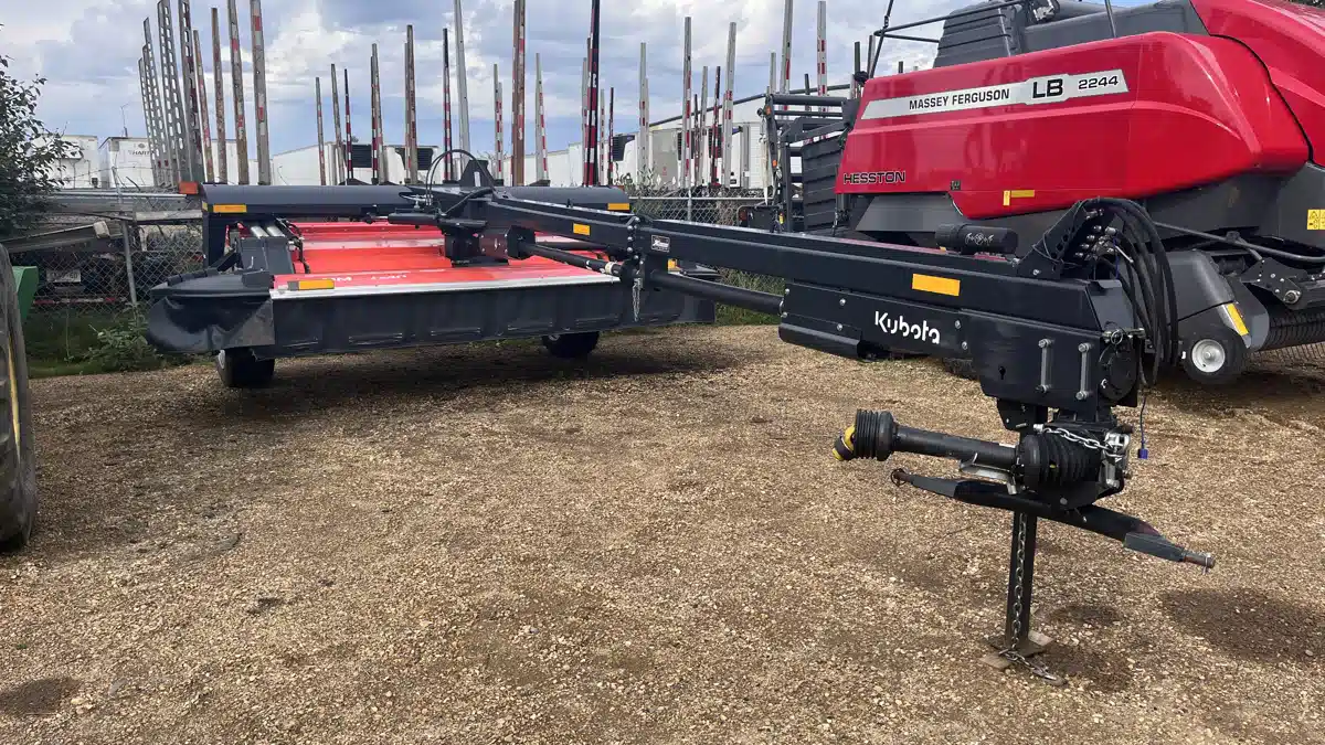 Gallery image 2 for Used 2020 Kubota DMC8540R Disc Mower Conditioner