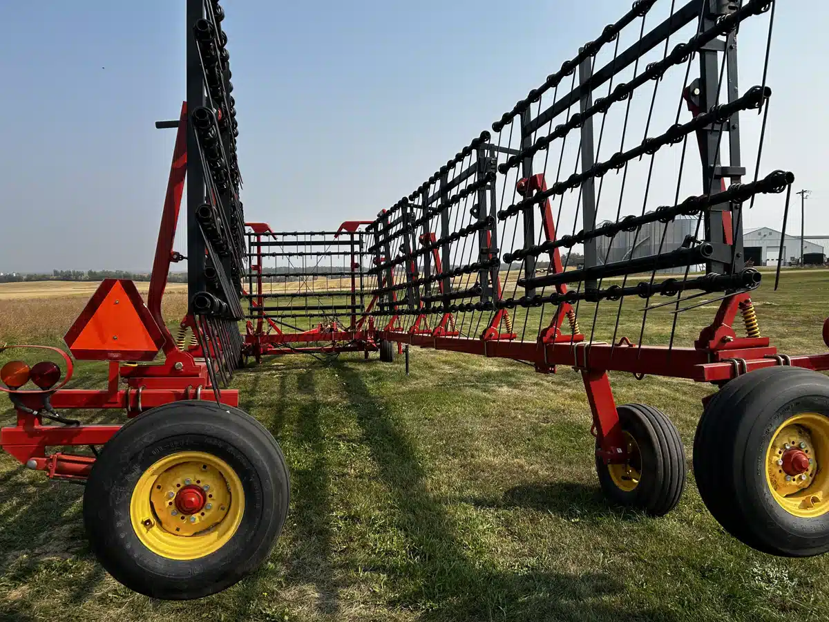 Gallery image 2 for Used 2014 Bourgault 6000-70-7 Harrow