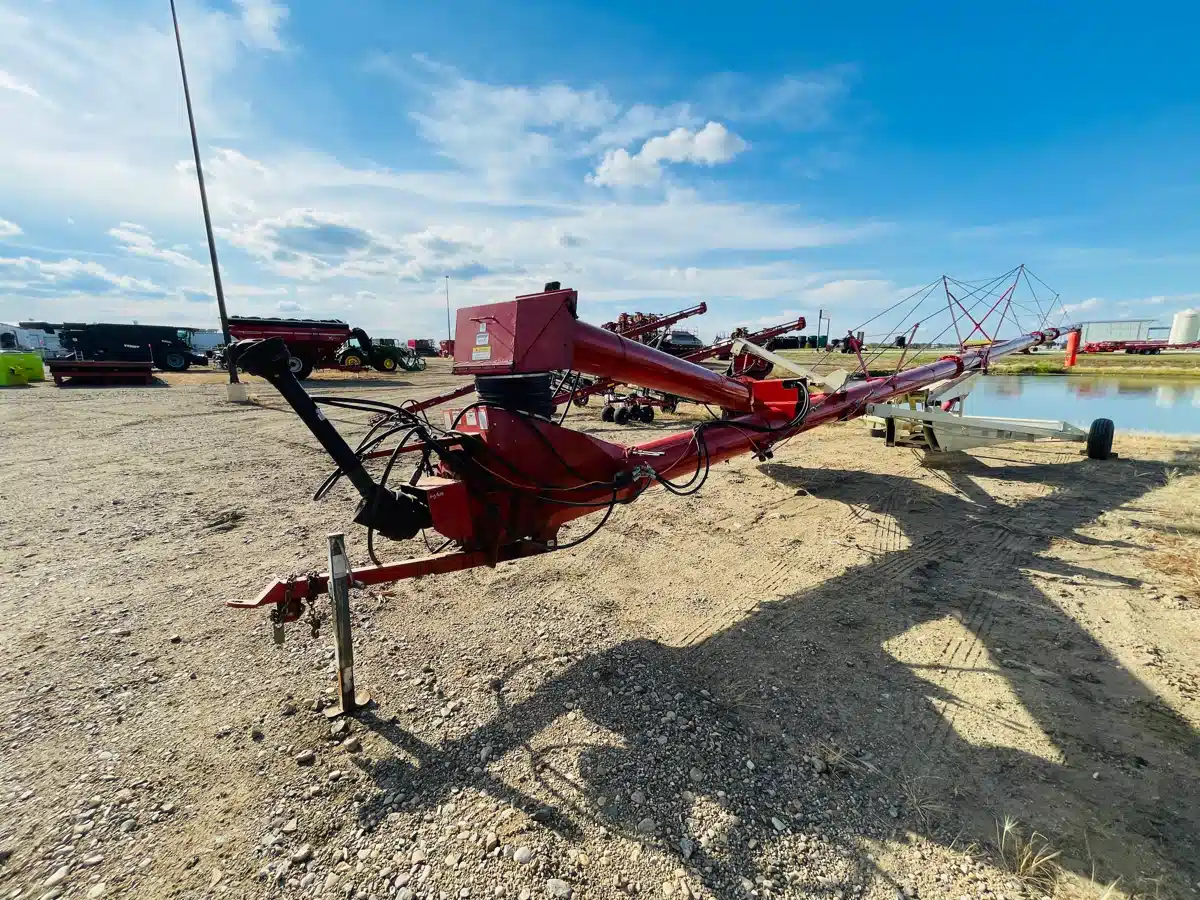 Gallery image 2 for Used 2020 Buhler Farm King 1395 Grain Auger