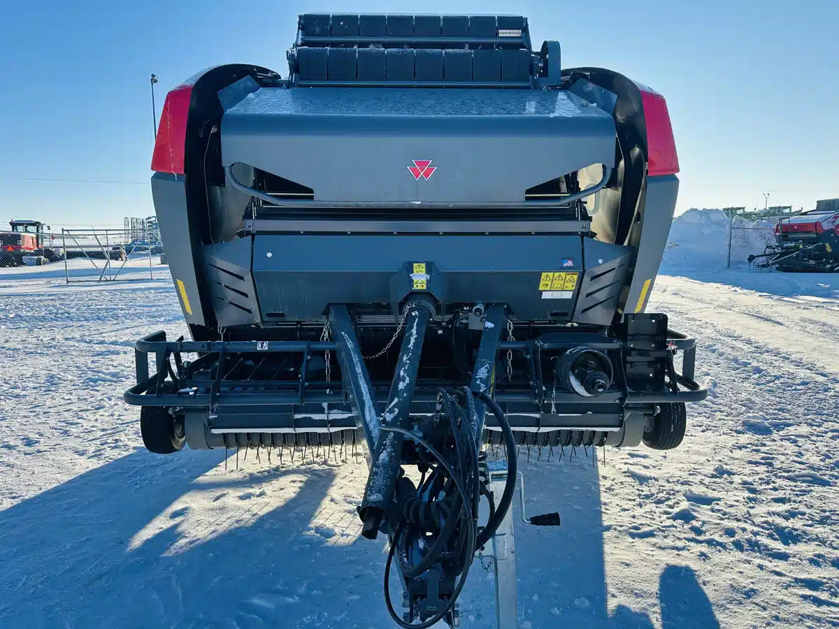 Gallery image 2 for 2024 Massey Ferguson RB.156 Round Baler