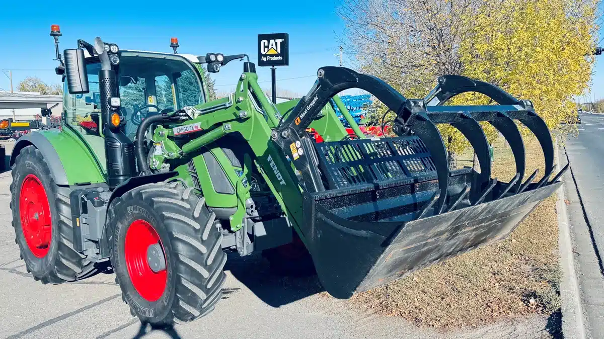 Gallery image 2 for Used 2022 Fendt 718 VARIO Tractor