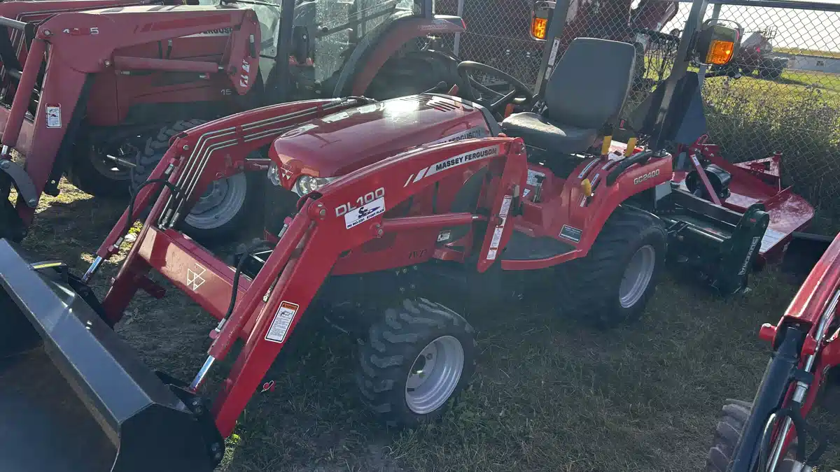 Gallery image 2 for Used 2009 Massey Ferguson GC2400 Tractor