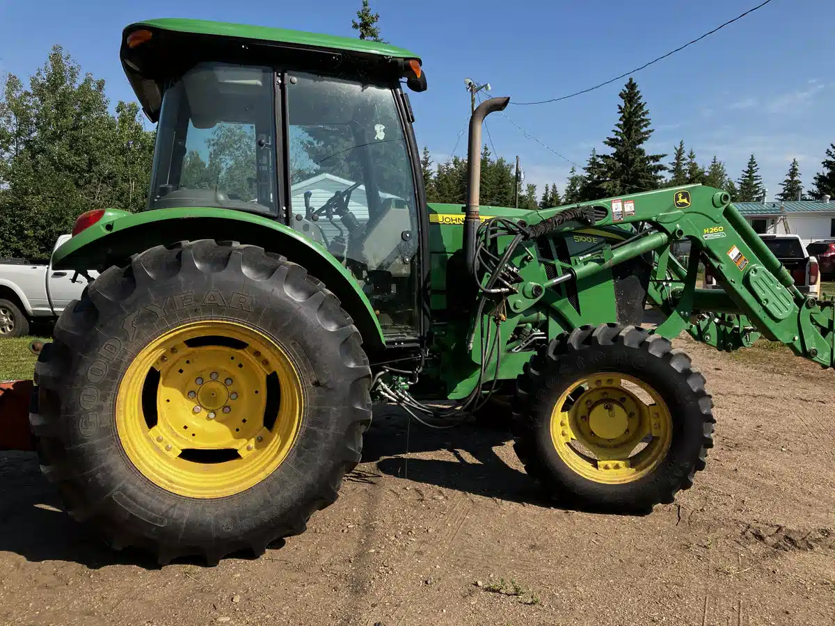 Gallery image 2 for Used 2013 John Deere 5100E Tractor Loader