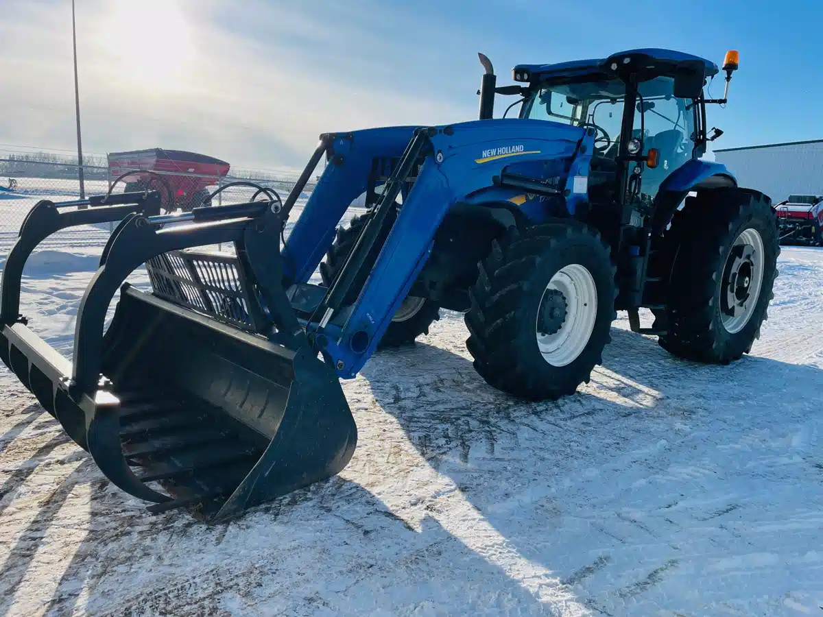 Gallery image 2 for 2021 New Holland T7.230 Tractor Loader
