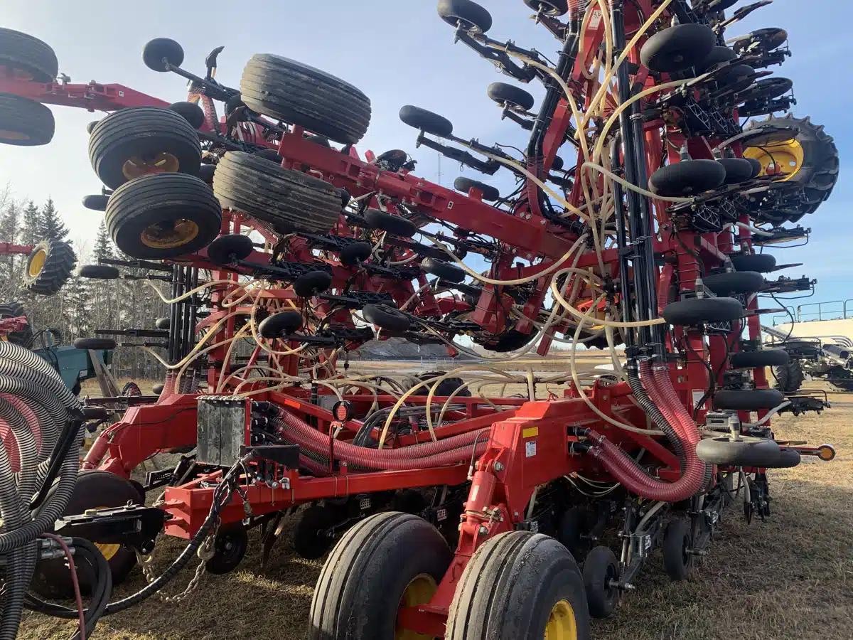Gallery image 2 for 2022 Bourgault 3335-66 Air Drill