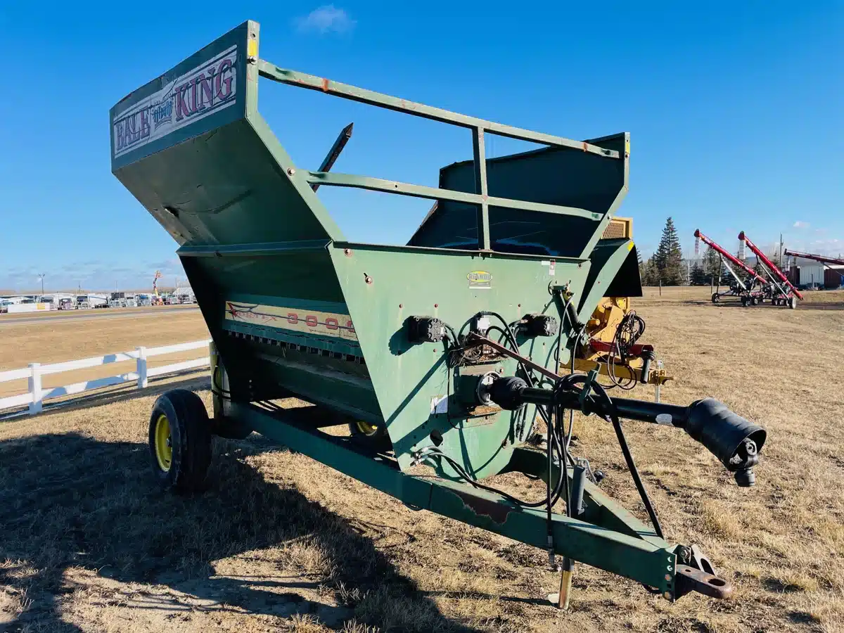 Gallery image 1 for Used 2002 Bale King 3000 Bale Processor