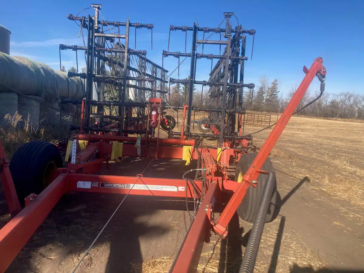 Gallery image 2 for 2009 Bourgault 7200 Harrow