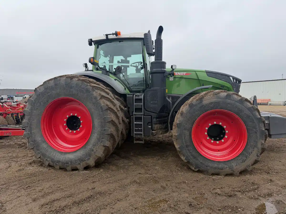 Photo de la Galerie 1 pour 2023 Fendt 1050 VARIO Tracteur