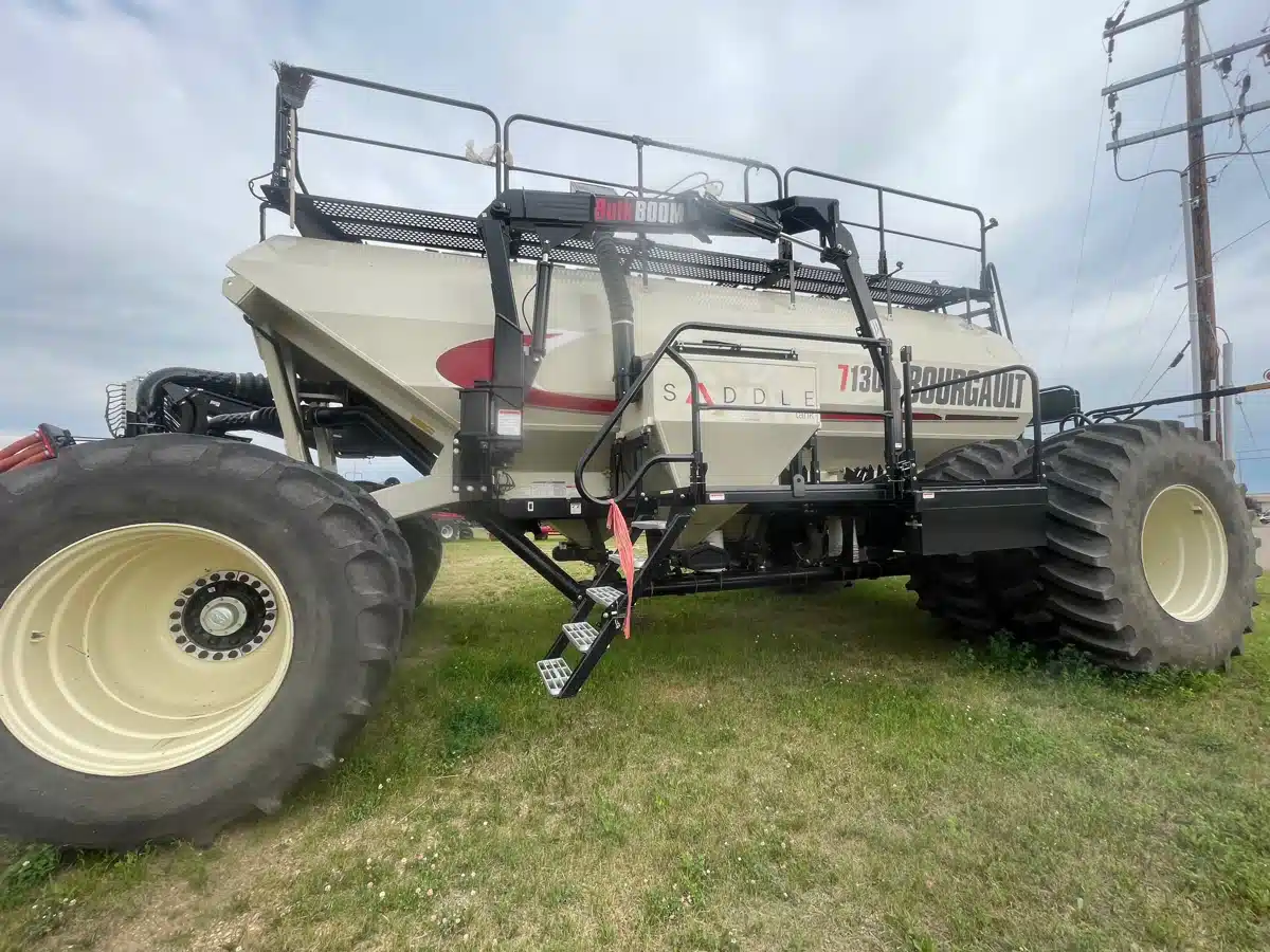 Gallery image 1 for 2018 Bourgault 71300 Air Cart
