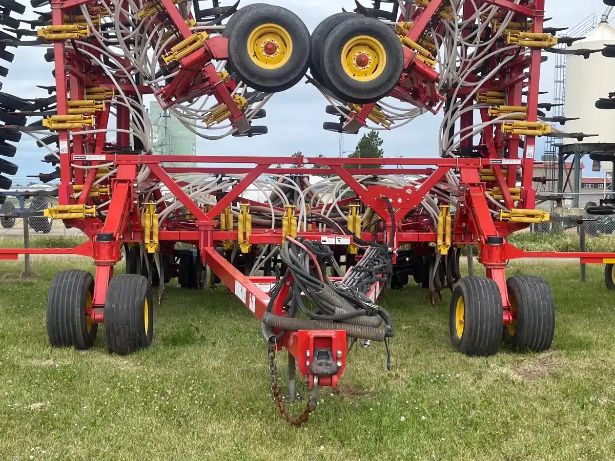 Gallery image 2 for 2013 Bourgault 5810-62 Air Drill