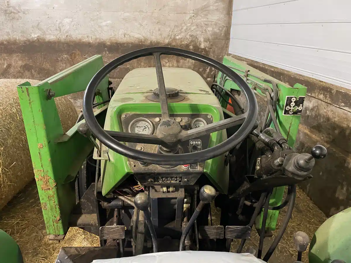 Gallery image 2 for 1989 Deutz Allis 6150 Tractor