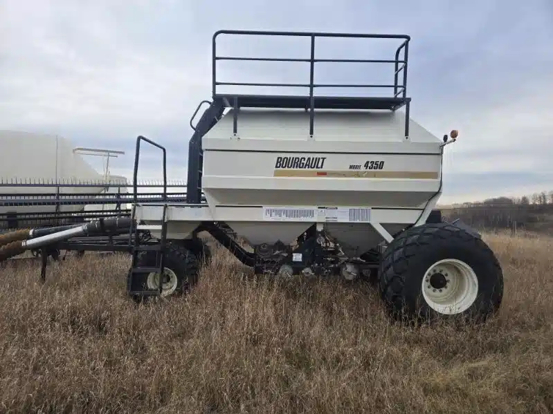 1998 Bourgault 4350 Air Cart