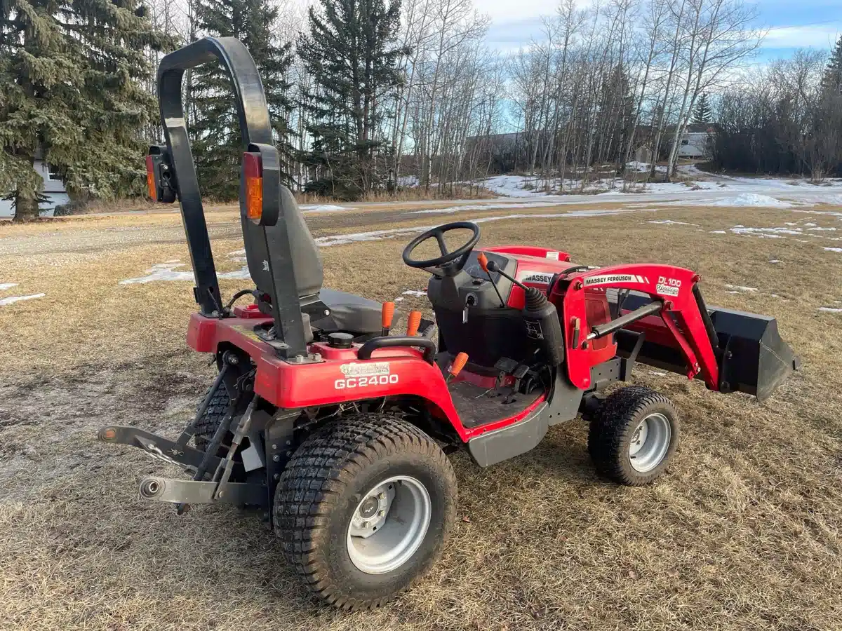 Gallery image 2 for 2009 Massey Ferguson GC2400 Tractor