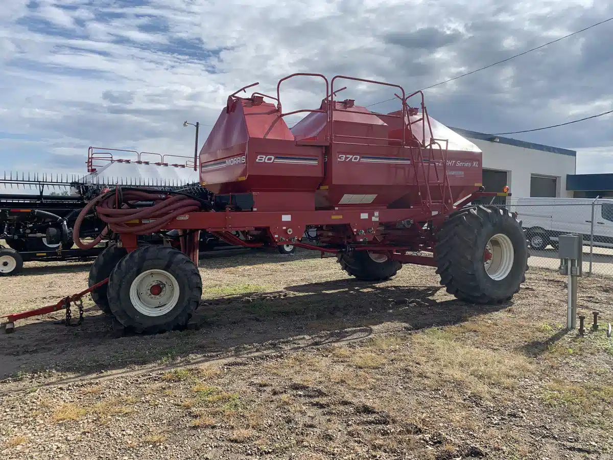 Gallery image 2 for 2010 Morris 8370 XL Air Cart
