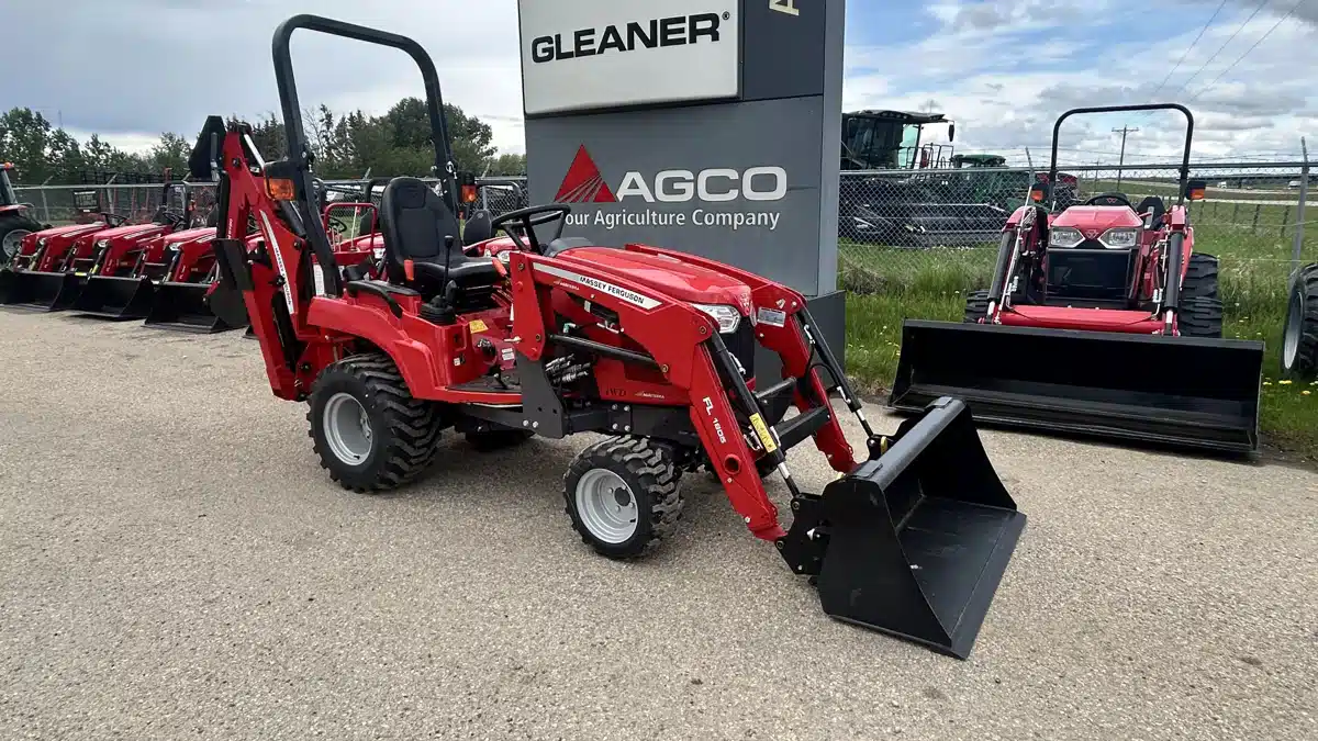 Gallery image 1 for 2023 Massey Ferguson gc1723 Tractor