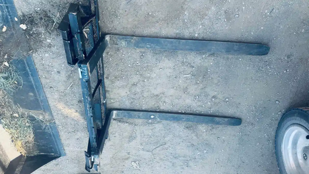 Photo de la Galerie 1 pour 2022 HLA Attachments HD09BO500 Fourche à palette