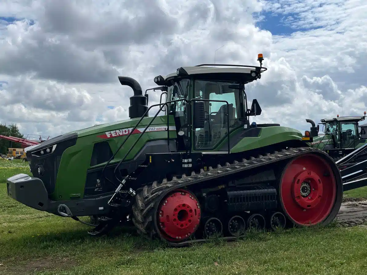 Photo de la Galerie 1 pour 2024 Fendt 1167 VARIO MT Tracteur