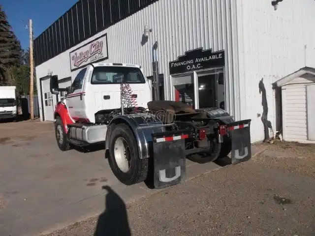 Gallery image 2 for Used 2016 Ford F750 Semi-Truck