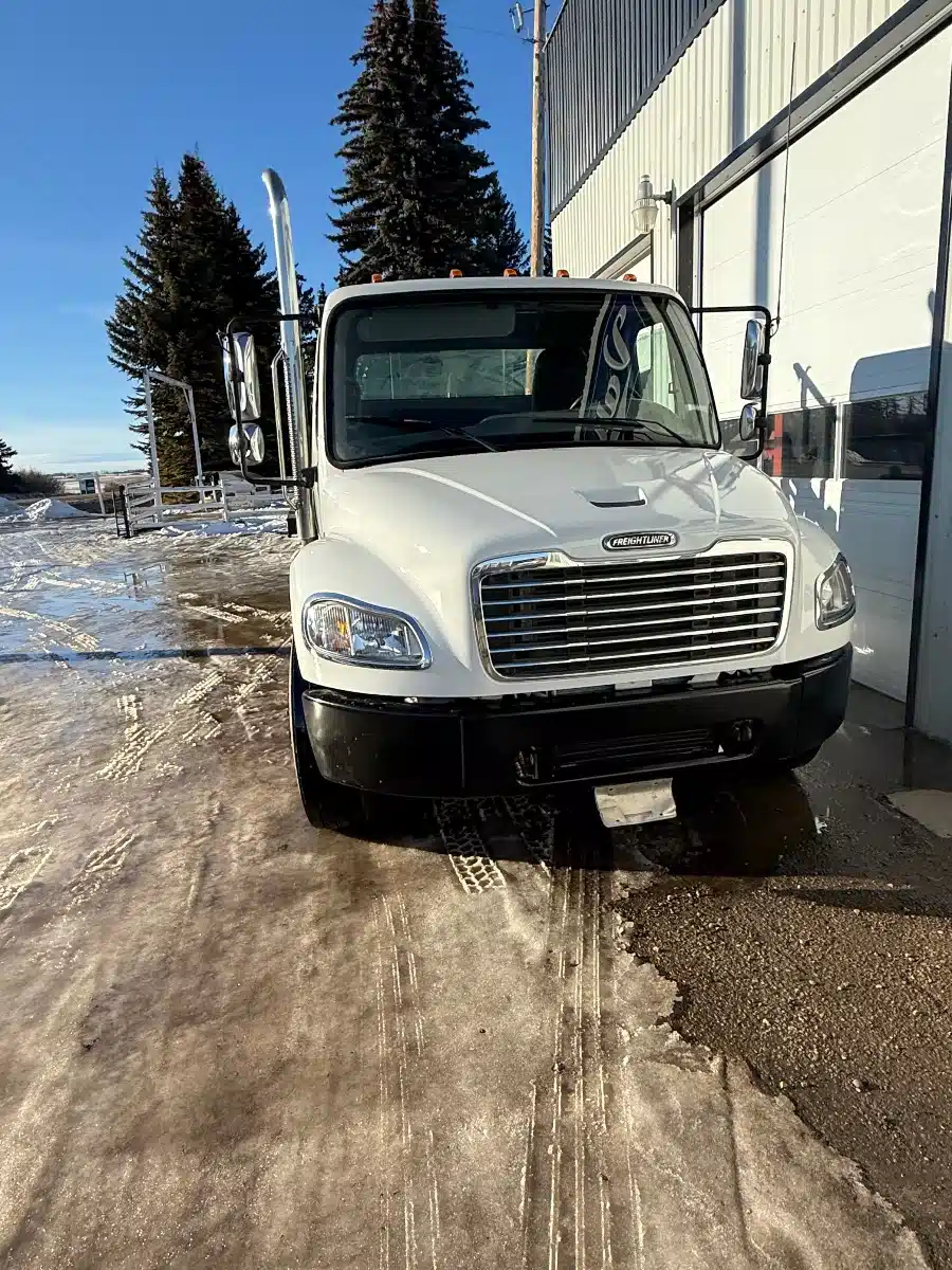 Gallery image 2 for 2007 Freightliner M2