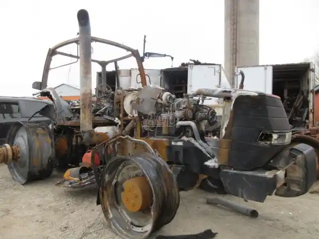 Gallery image 2 for Used 2005 Case IH MX285 Tractor