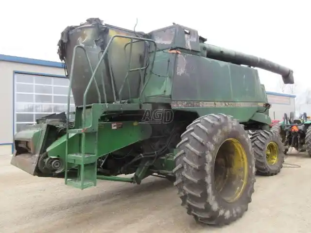 Gallery image 1 for Used 1994 John Deere 9500 Combine