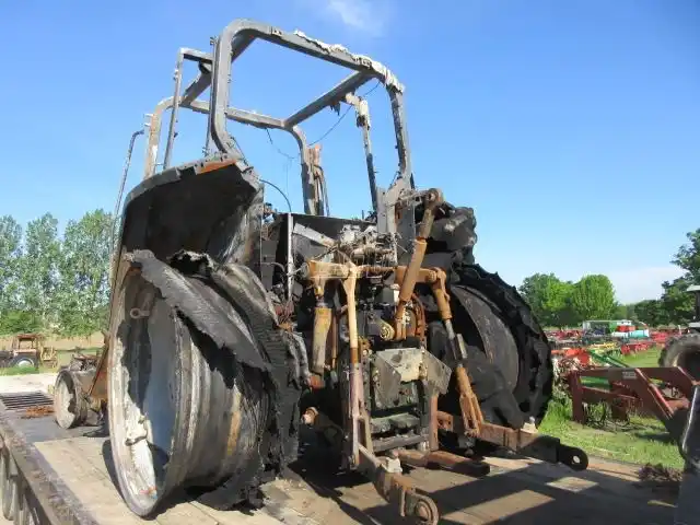 Gallery image 2 for Used 1999 John Deere 6410 Tractor