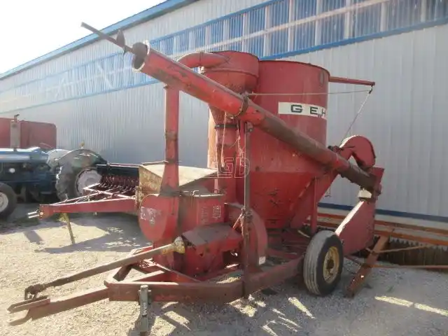 Gallery image 1 for Used Gehl 55 Mix Mill
