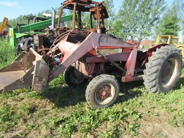 Gallery image 1 for Used 1962 International Harvester B414 Tractor