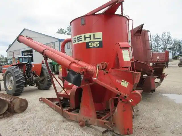 Gallery image 2 for Used Gehl 95 Mix Mill
