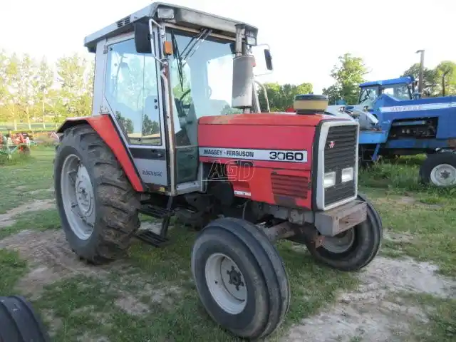 Gallery image 2 for Used 1988 Massey Ferguson 3060 Tractor