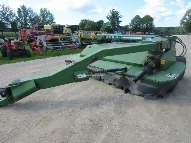 Gallery image 1 for Used John Deere 1360 Disc Mower Conditioner