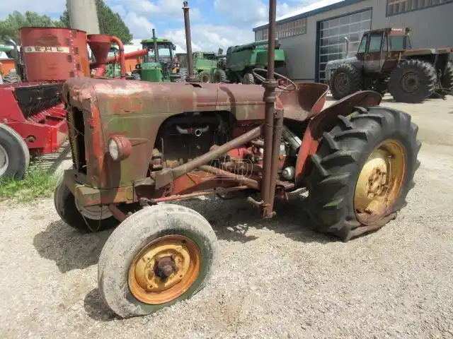 Gallery image 2 for Used 1960 David Brown 950 Tractor