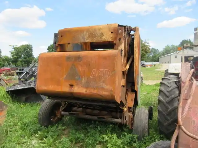 Gallery image 2 for Used 2006 John Deere 457SS Round Baler