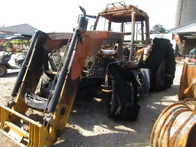 Gallery image 2 for Used 2016 Challenger MT495D Tractor