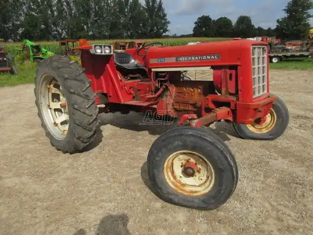 Gallery image 1 for Used 1972 International Harvester 574 Tractor