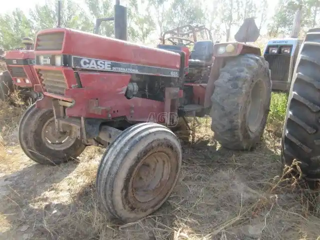 Gallery image 2 for Used 1987 Case IH 685 Tractor