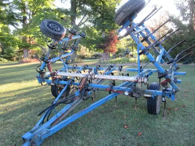 Gallery image 2 for Used Ford 20FT Cultivator