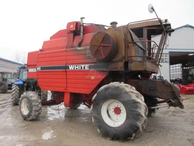 Gallery image 2 for Used 1979 White 8900 Combine