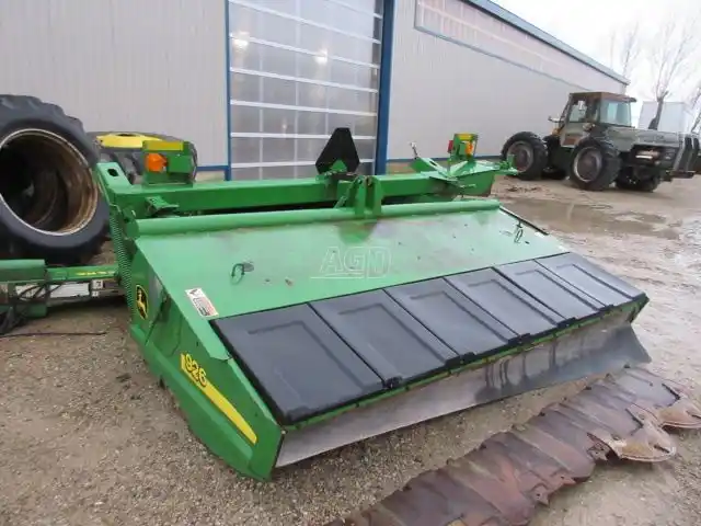 Gallery image 2 for Used John Deere 926 Disc Mower Conditioner