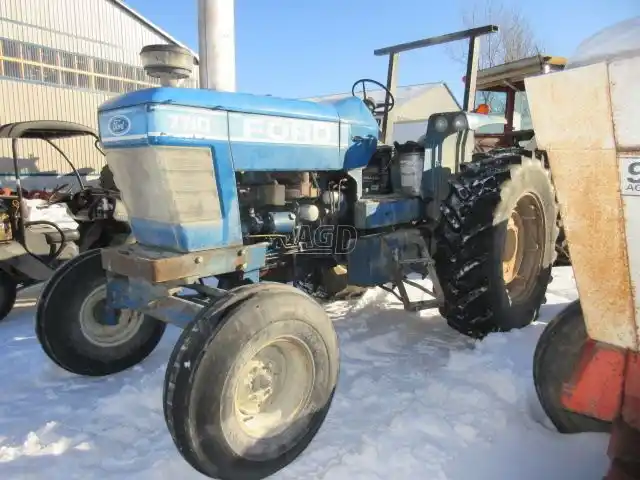 Gallery image 2 for Used 1985 Ford 7710 Tractor