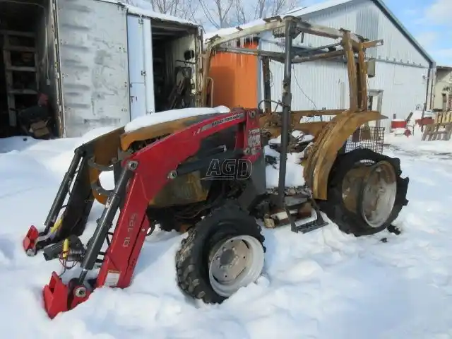 Gallery image 1 for Used 2018 Massey Ferguson 1736 Tractor