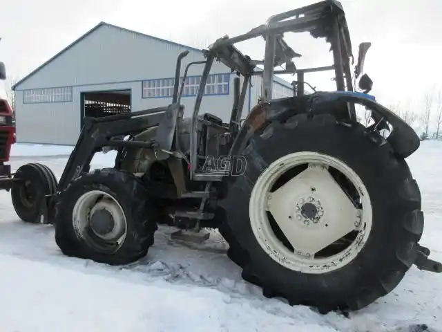 Gallery image 2 for Used 2001 New Holland TS110 Tractor