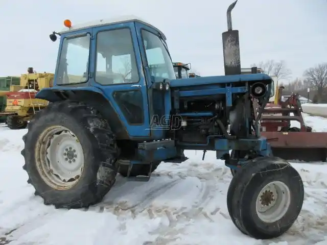 Gallery image 1 for Used Ford 7700 Tractor