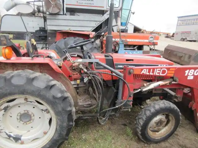 Gallery image 1 for Used 1988 Case IH 245 Tractor