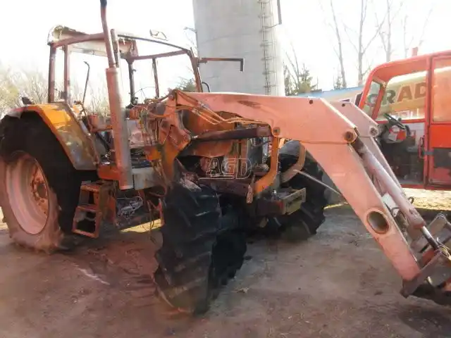 Gallery image 1 for Used 2001 Case IH MX100C Tractor