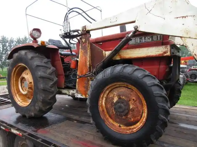 Gallery image 1 for Used Universal 445 DT Tractor